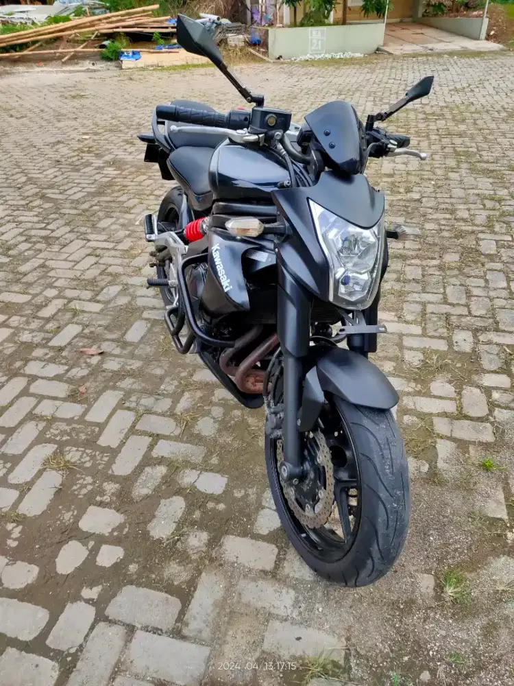 Kawasaki Er6n plat Jakut