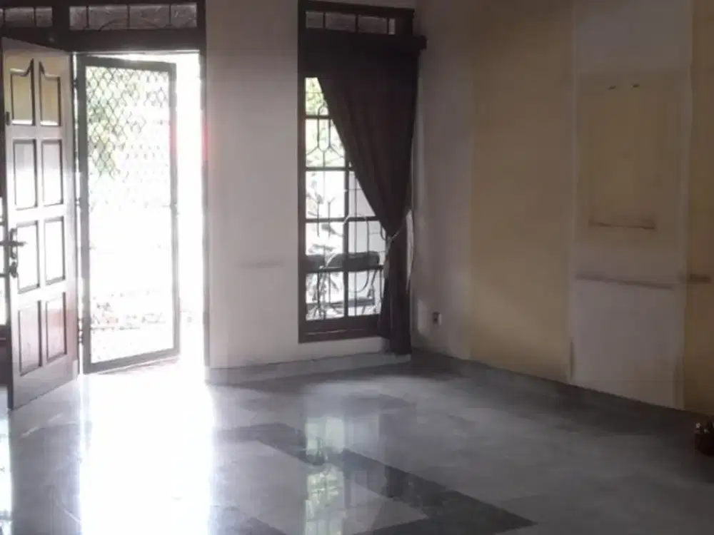 Disewakan Rumah siap huni di Bintaro Selatan