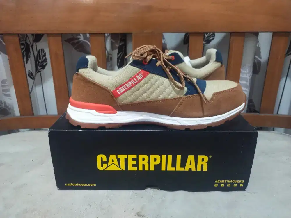 Sepatu Safety Caterpillar Venward Original 44