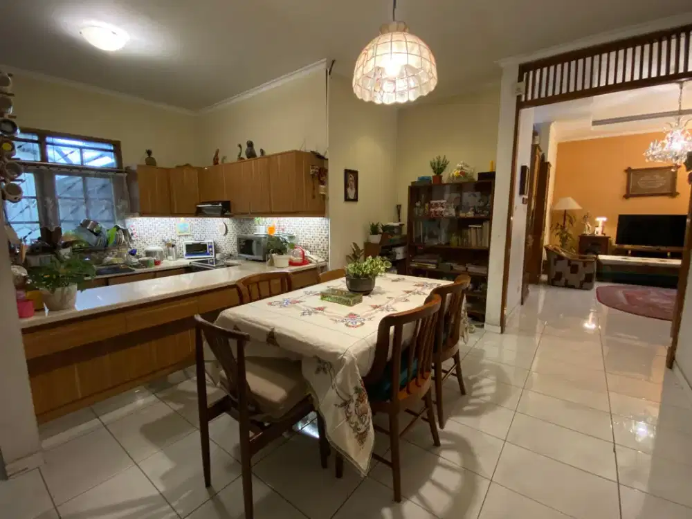 Dijual Rumah di Dalam Komplek Daerah Cibogo Pasteur