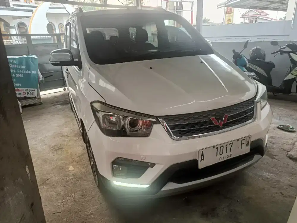 Confero lux manual mewah