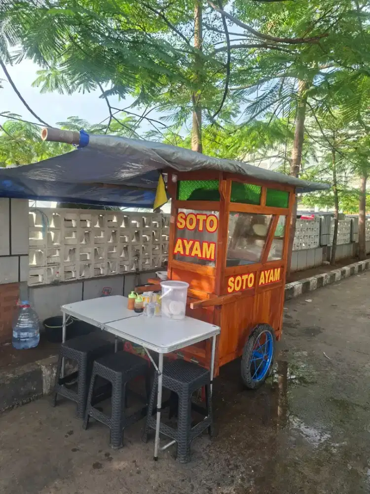 Gerobak soto kondisi mulus