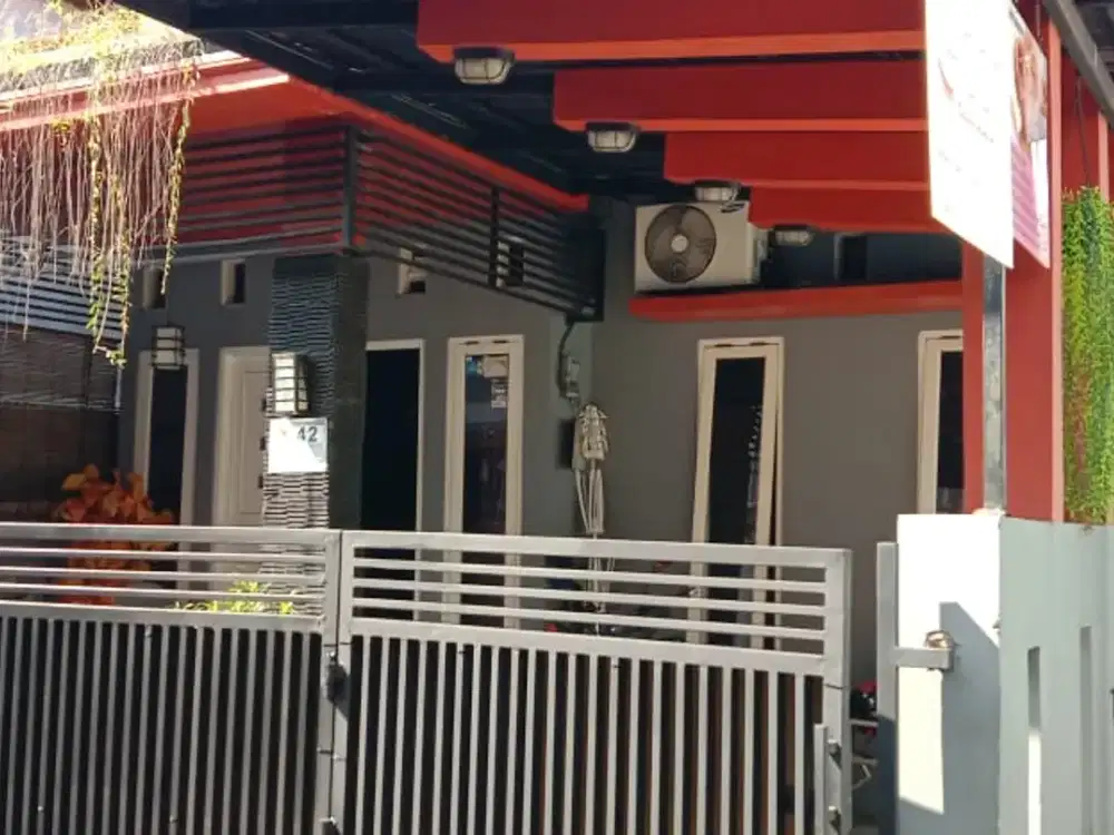 RUMAH SIAP HUNI DI KEBAYORAN LAMA JAKARTA SELATAN