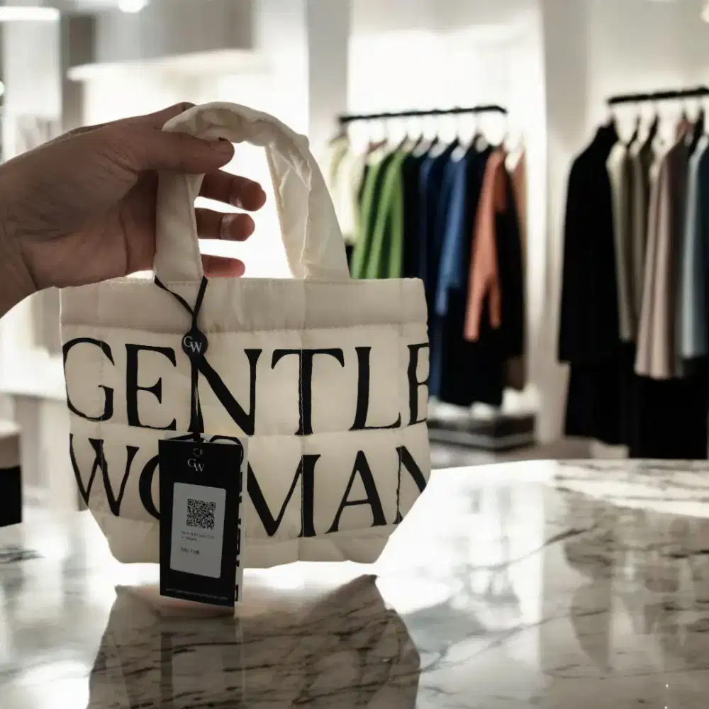 GENTLE WOMAN Small Puffer Bag Original