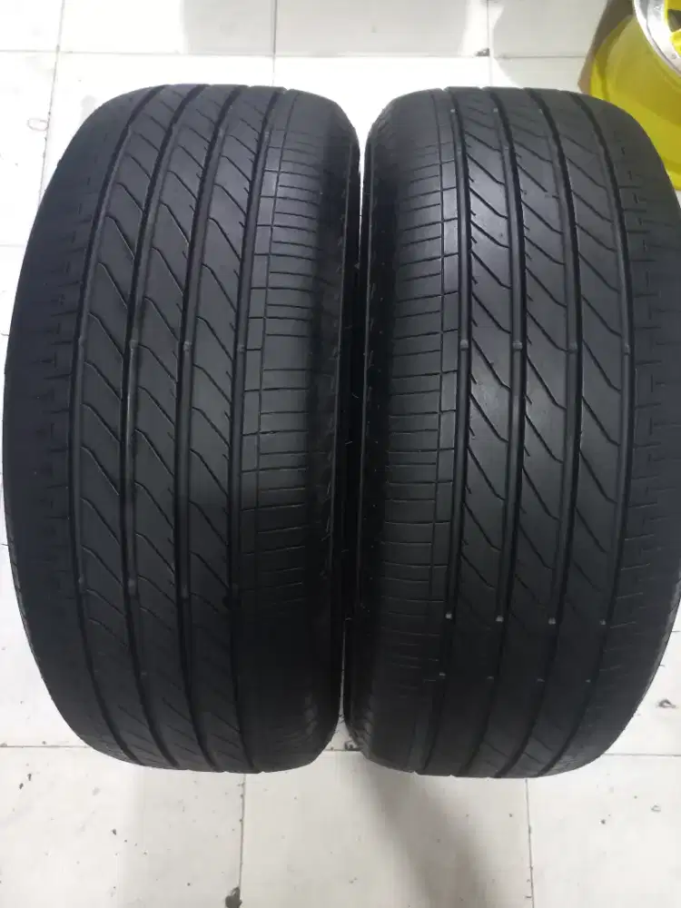 Ban copotan HRV PRESTIS 215 /55 R17 Bridgestone Turanza  T005 Tebal
