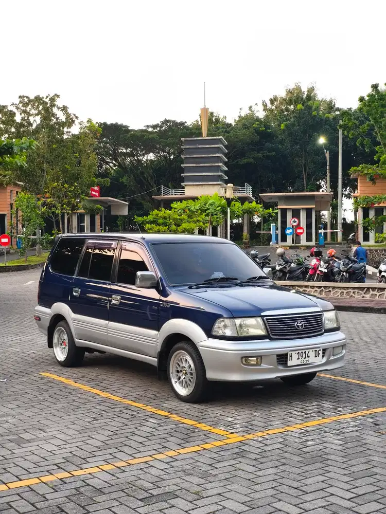 Toyota Kijang 2000 Bensin
