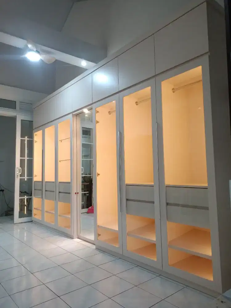 lemari  minimalis serbaguna