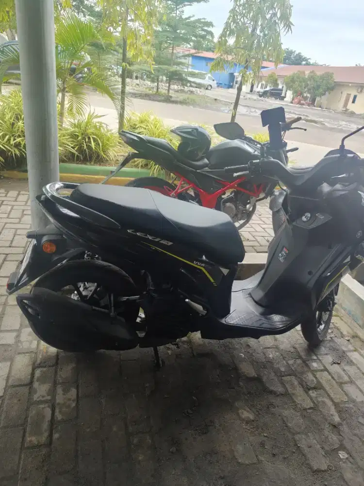 Yamaha Lexi LX 2024 Hitam Pajak ON SS Komplit