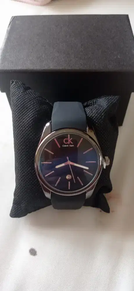 CALVIN KLEIN with Blue Sapphire Glass 100% New