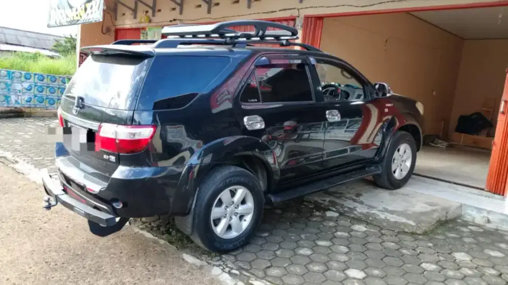 FORTUNER 2.7 G BENSIN MATIC 2011