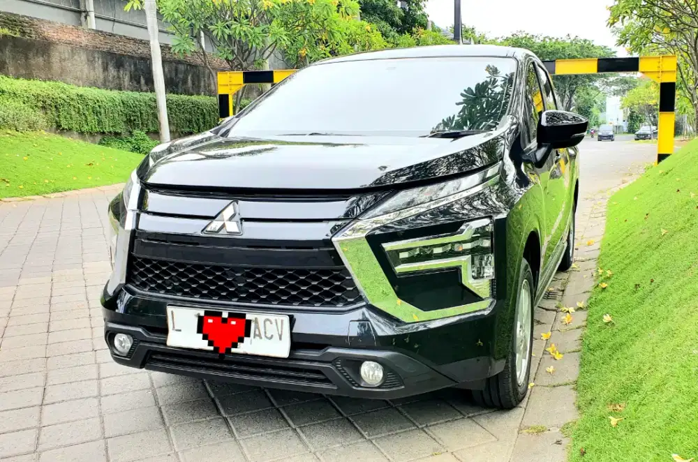 KM40 New Xpander Exceed 2022/2023 Matic AT Hitam KIM