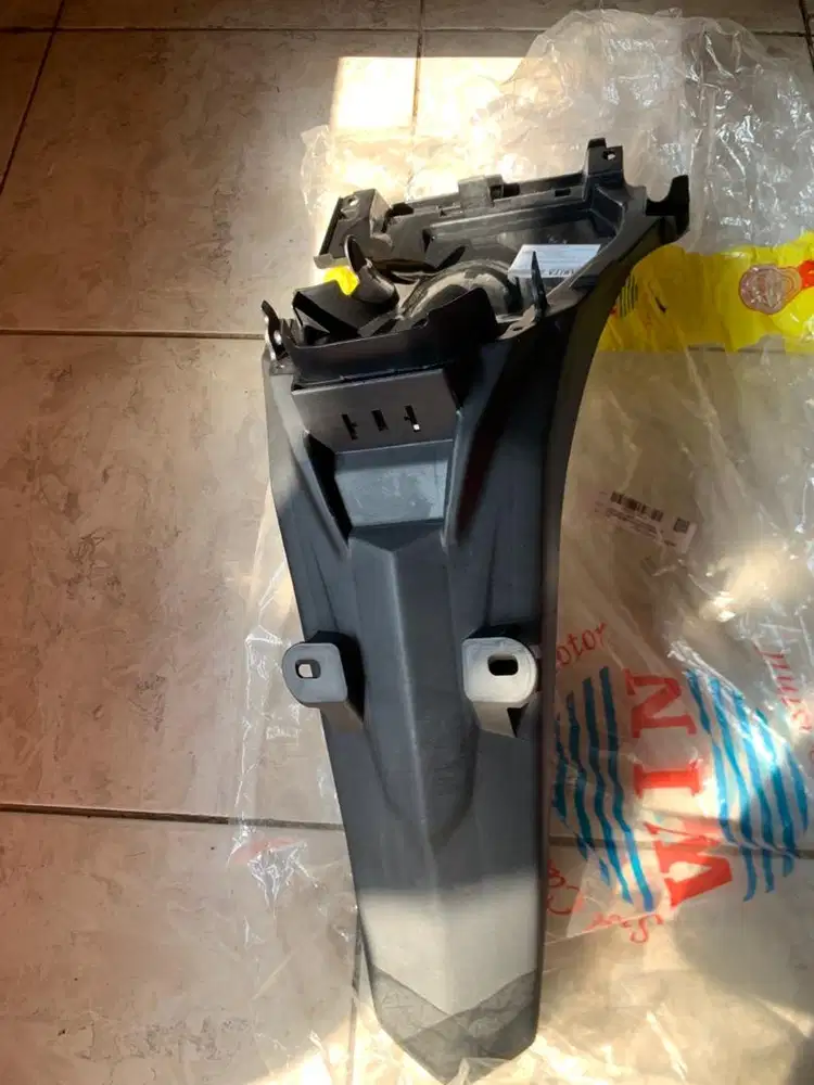 SPAKBOR BELAKANG VARIO 110 FI
