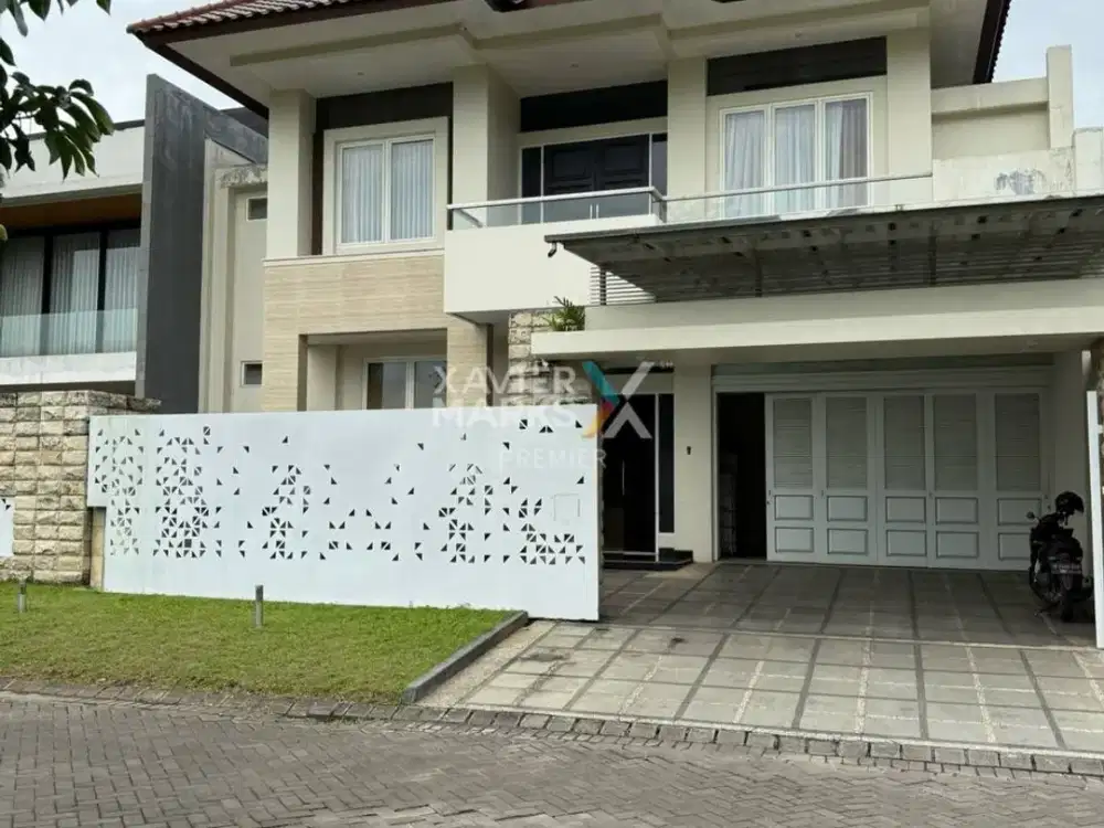 Dijual Rumah Mewah Full Furnish di Boulevard Cluster Golf, Kota Araya Malang