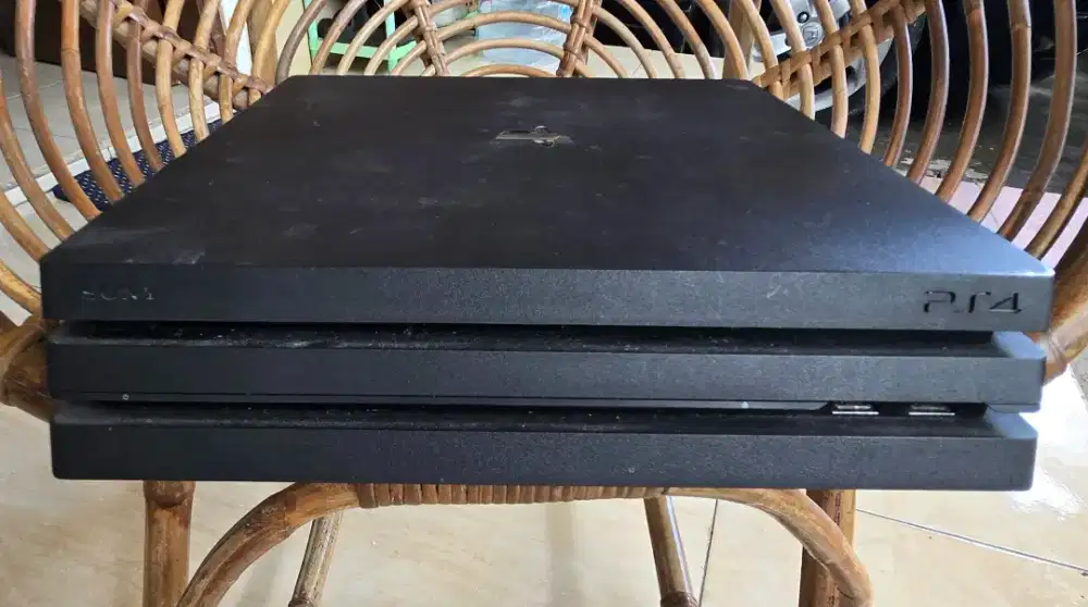 PS4 pro 1Tb fulsett, lsg main tnp cd