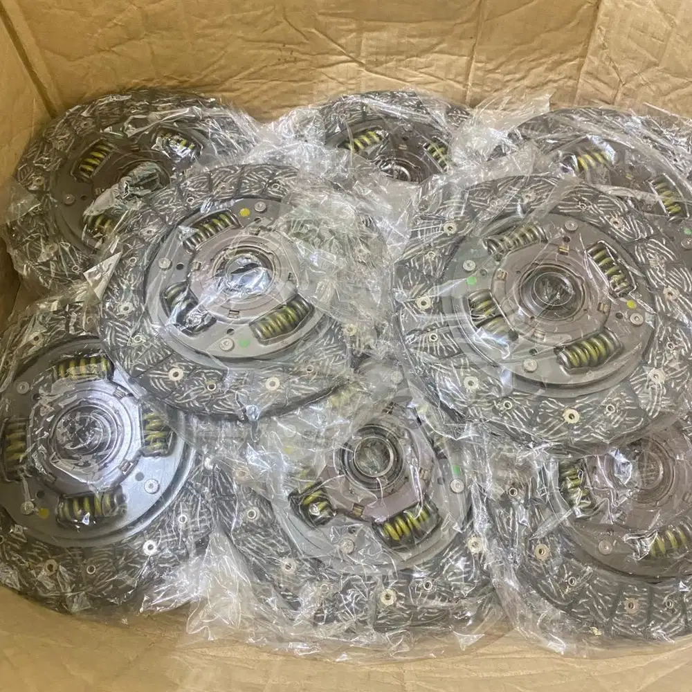 Di lelang kampas kopling mobil