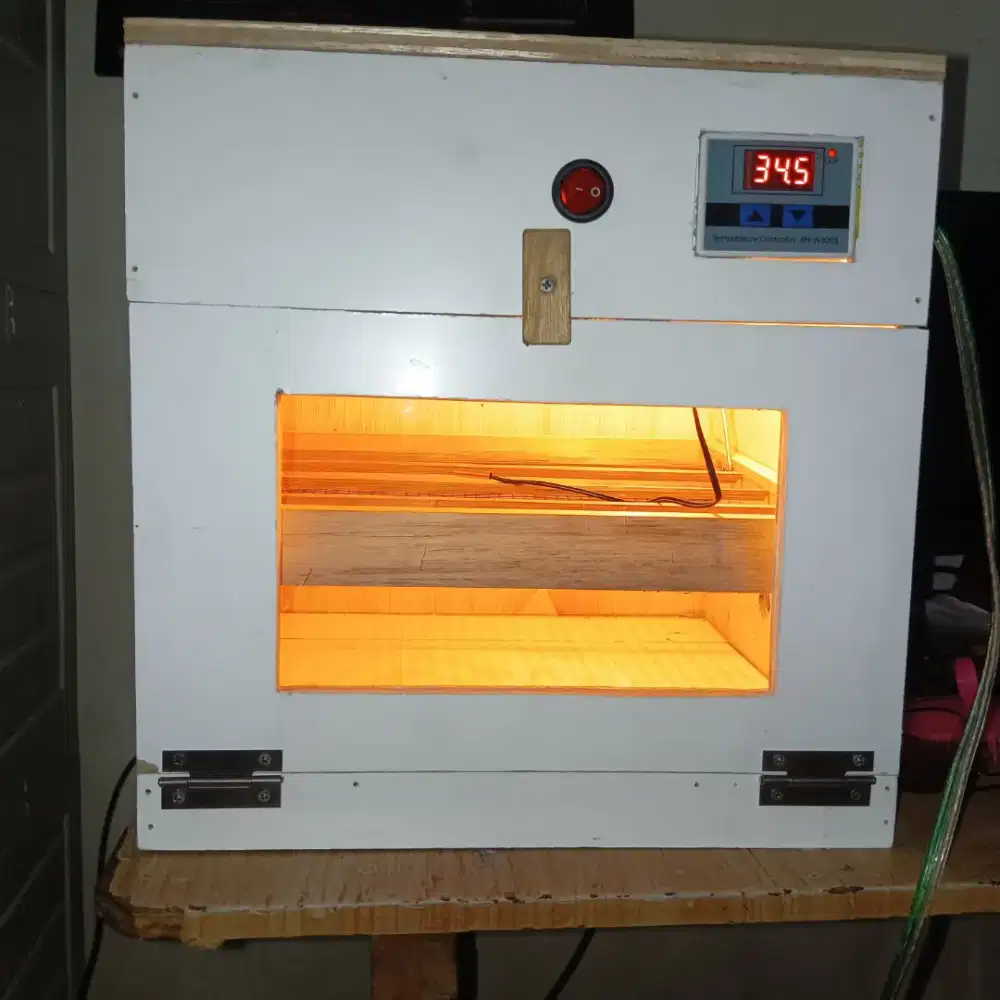 Incubator/mesin penetasan telur ayam. Untuk semua jenis unggas.