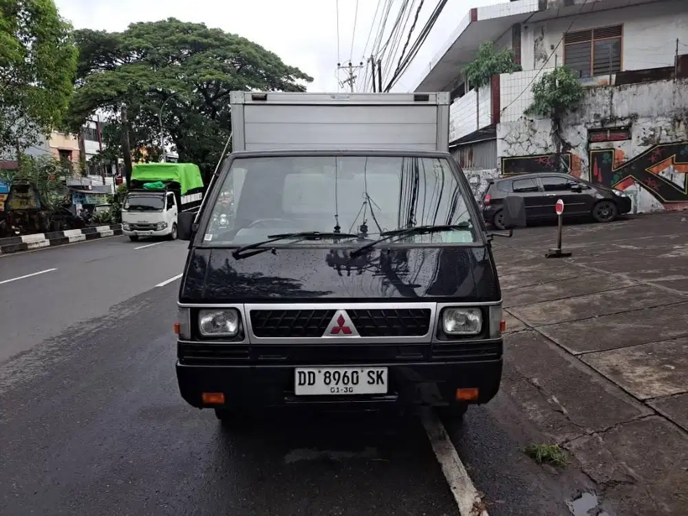 Mitsubishi L300 2.5 Box Tinggi 2.5cc 2020 / 2019  PintuSamping Fuulori