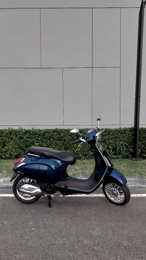 Vespa Sprint 3V MULUS!
