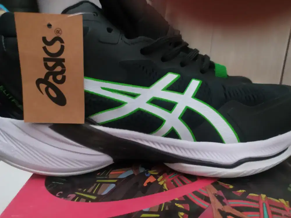 dijual sepatu asics