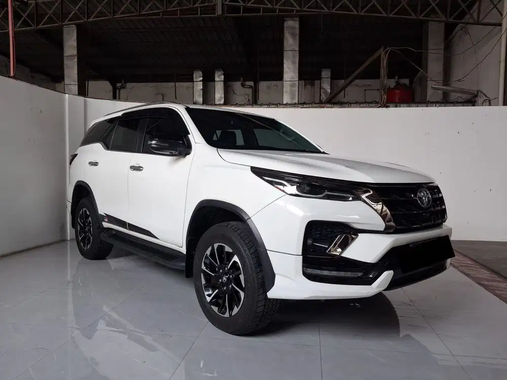 2022 Fortuner GR 2.8 Dsl at km 31 rb record full set