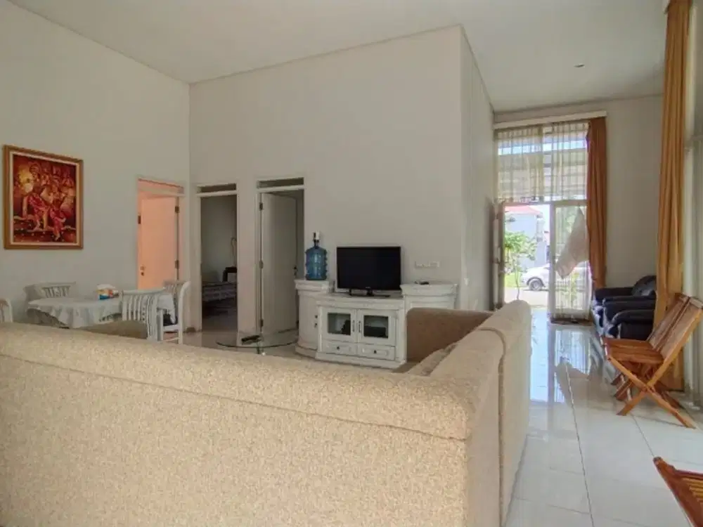 Dijual Rumah Asri Minimalis Kota Baru Parahyangan  Bandung