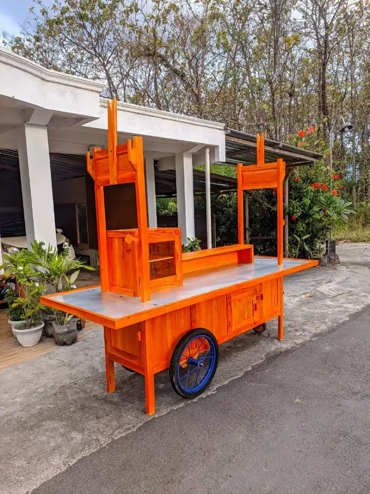 Gerobak pecel lele , Gerobak mie ayam , gerobak bakso , gerobak dimsum