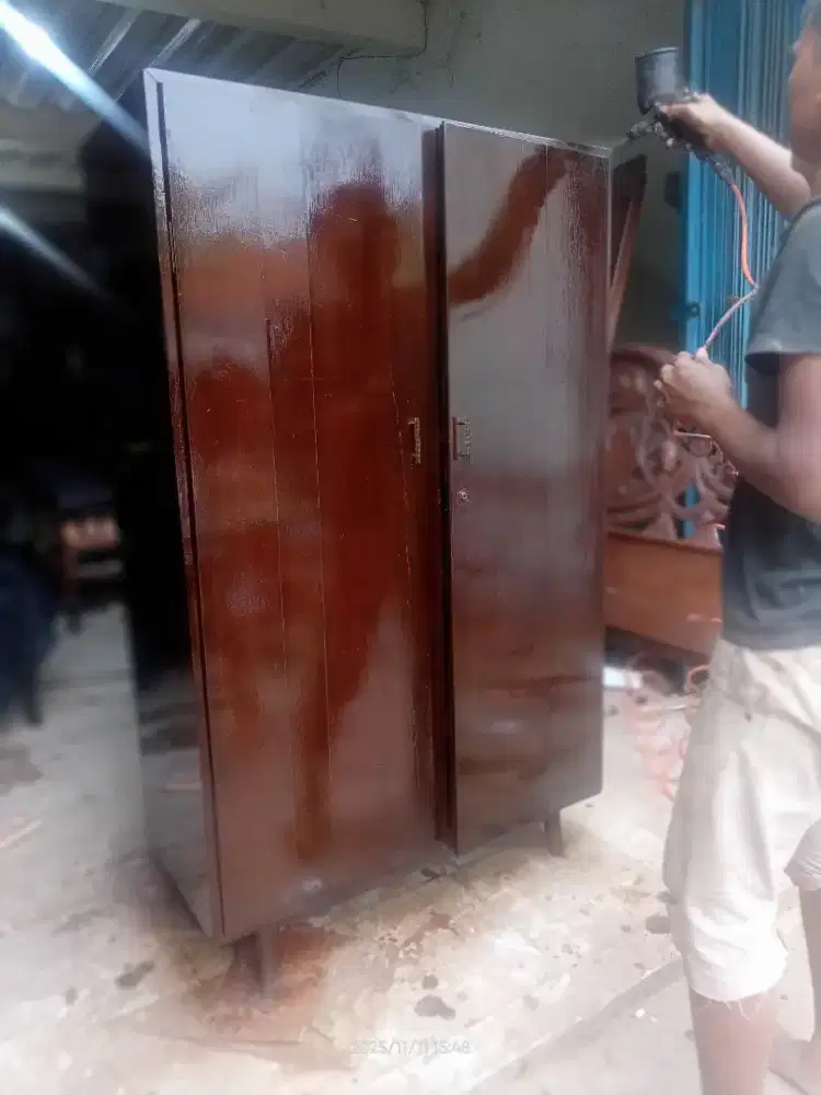 Lemari antik tahun 1940  kayu jati bekas dah melamin tua lawasbogor