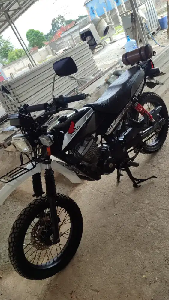 Motor Honda Verza Custom Win 100