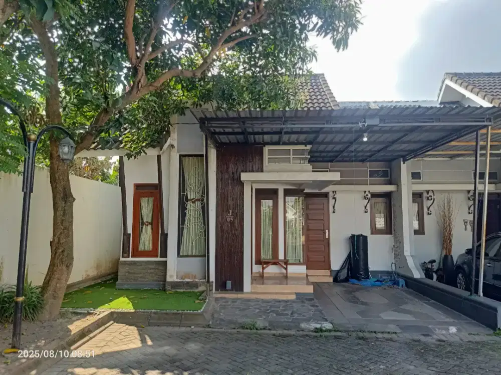 Disewakan rumah di komplek yang nyaman dan tenang