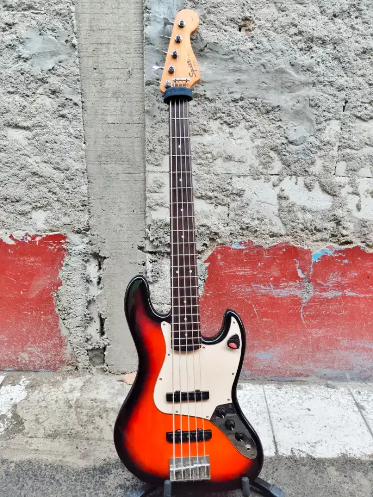 Squier Jazz Bass 5 String Original