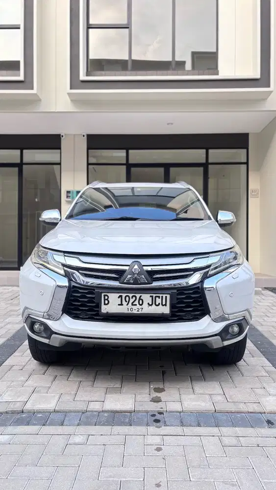 Mitsubishi Pajero Sport Dakar 4x2 (PAJAK PANJANG OKTOBER 2026)