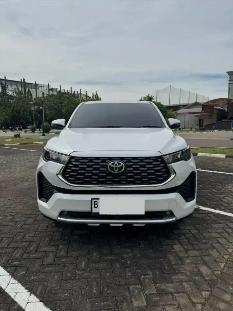 Innova ZENIX G Hybrid 2024