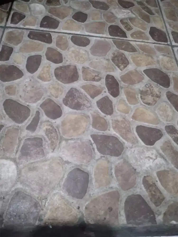 Keramik Baru kelebihan belanja