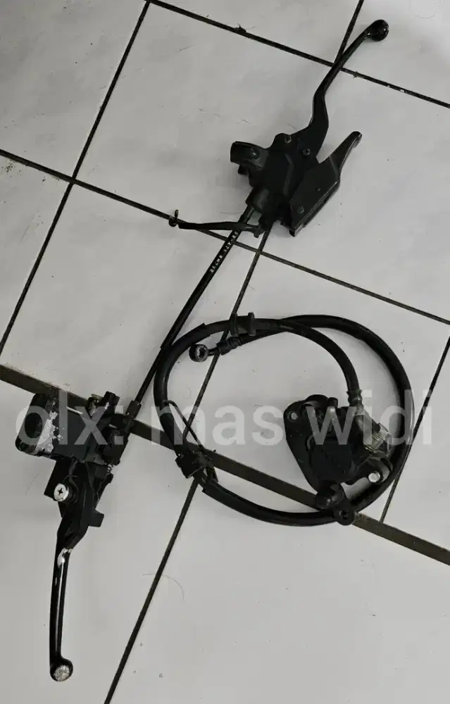 MASTERREM SET COPOTAN VARIO LEDNEW, KALIPER TOKICO + SELANG REM BAWAAN