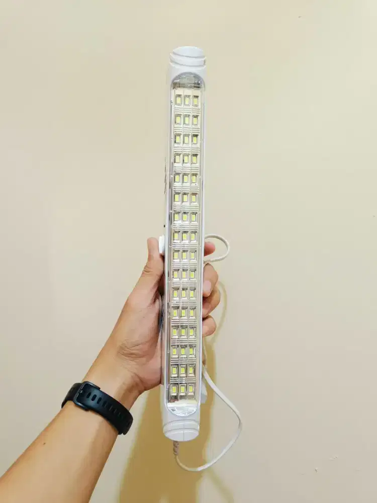 Lampu LED Emergency Cahaya Terang