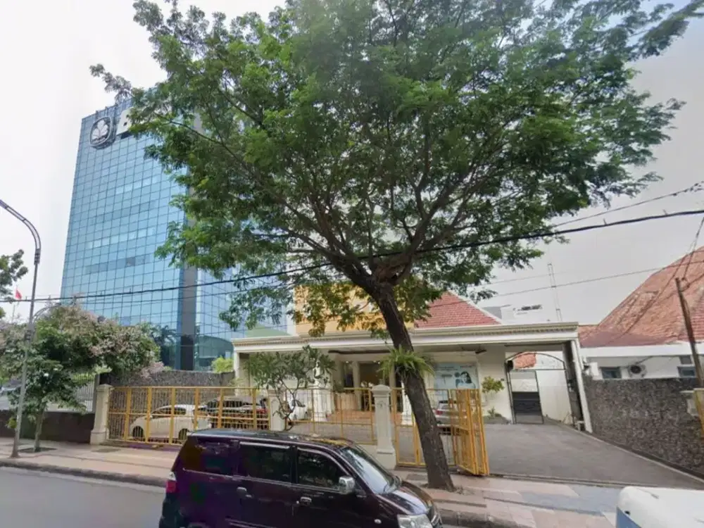 Rumah Usaha Raya Darmo Sebelah KCU BCA Super Strategis