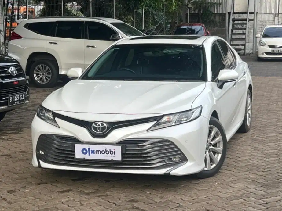 TERMURAH Toyota Camry 2.5 V Bensin-AT 2019 BAI