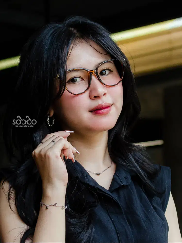 KACAMATA CAT EYE TERBARU TANGKAI PEGAS COCOK MUKA BULAT - DANILA 03