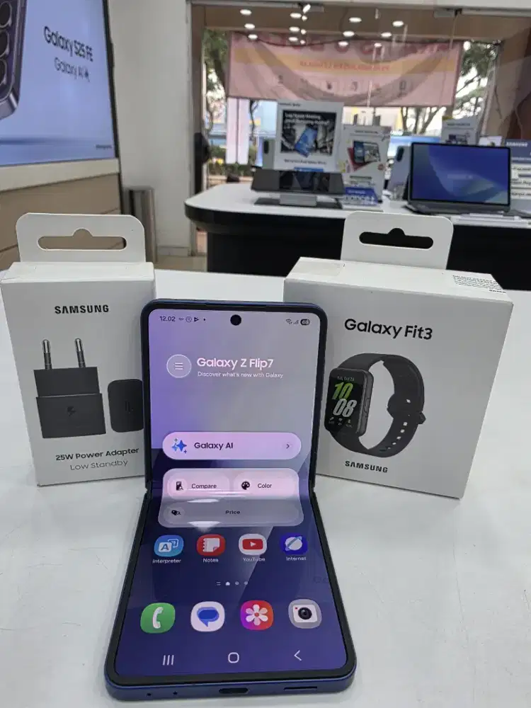 Samsung Flip7 bisa cicilan, syarat KTP aja.