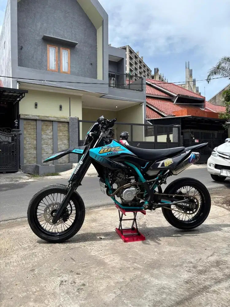WR 155 Supermoto 2023