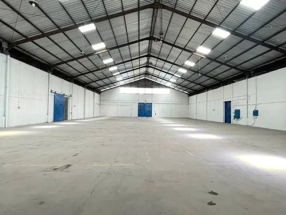 GUDANG UTAMA DI TAMAN SIDOARJO — Anda Cari Akses Maksimal? Ini Solusinya.