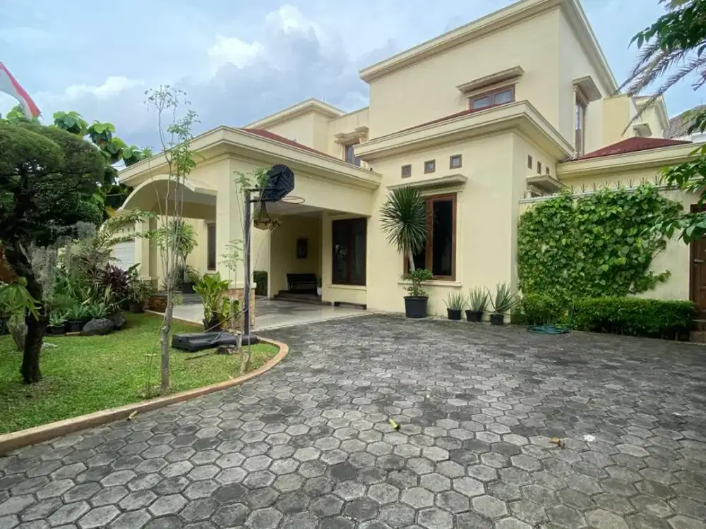 Dijual Rumah Mewah Model Mediteranian, Murah Harga NJOP, di Radio Dalam Lokasi Tenang Cocok Untuk Rumah Ambassador