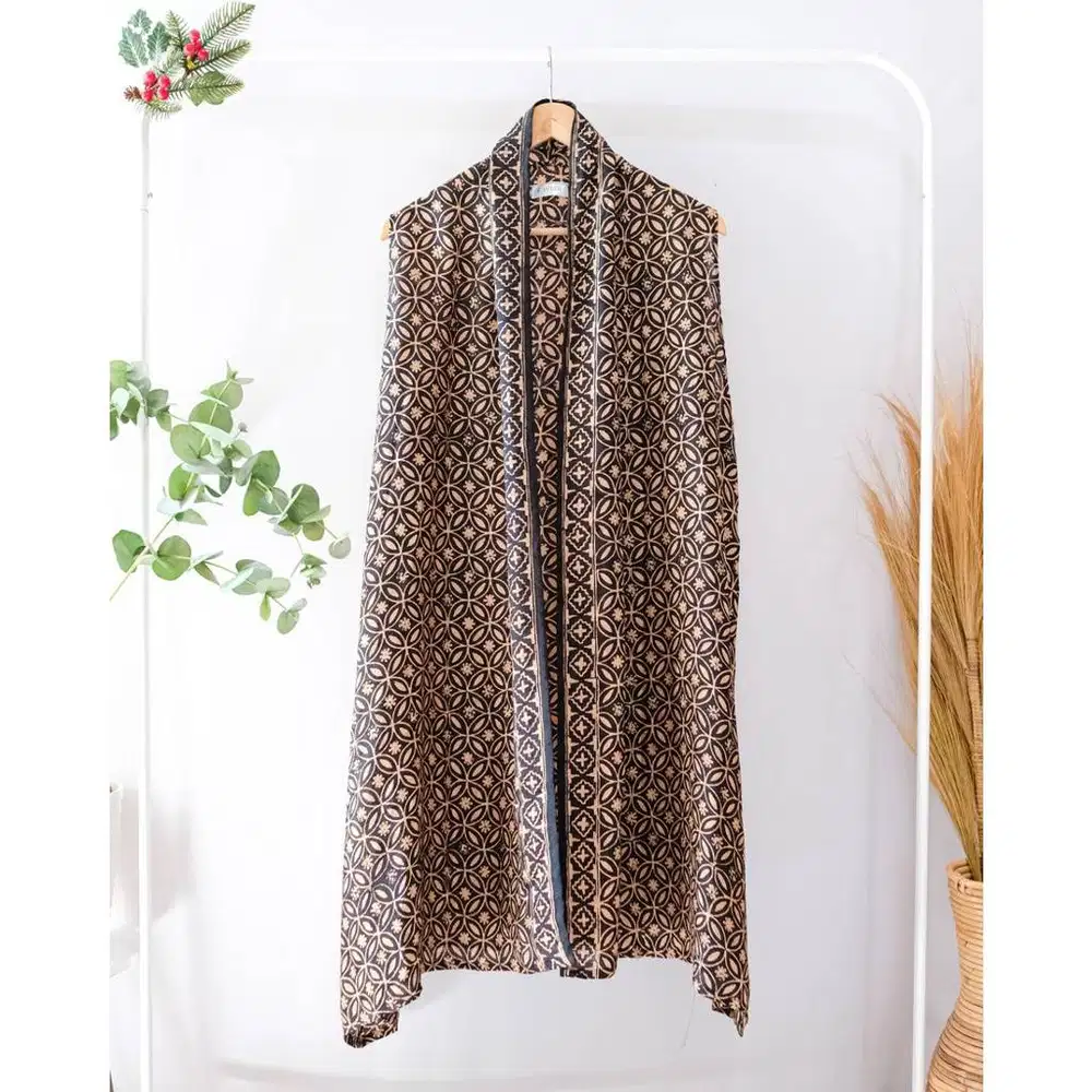 OUTER TANPA LENGAN VISCOSE BATIK WANITA