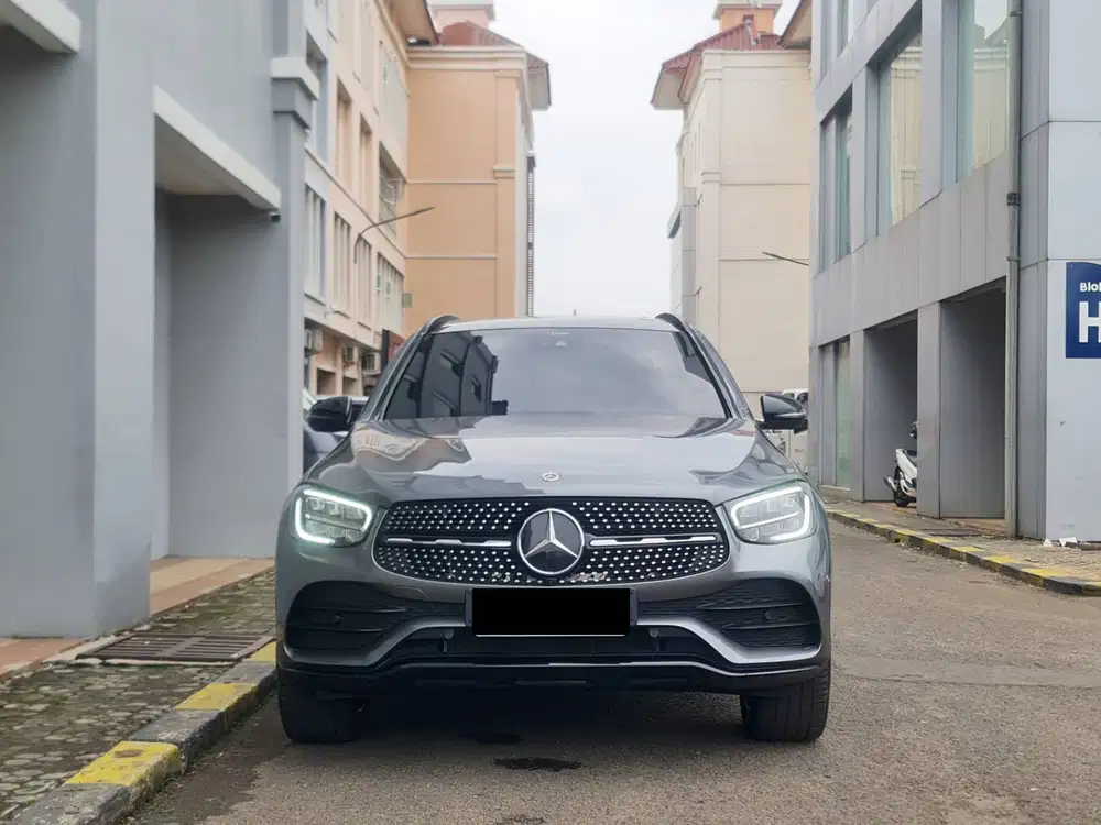 Odo=6k MERCY GLC 200 AMG Night Edition 2022 GLC200 AMG Night editon 22