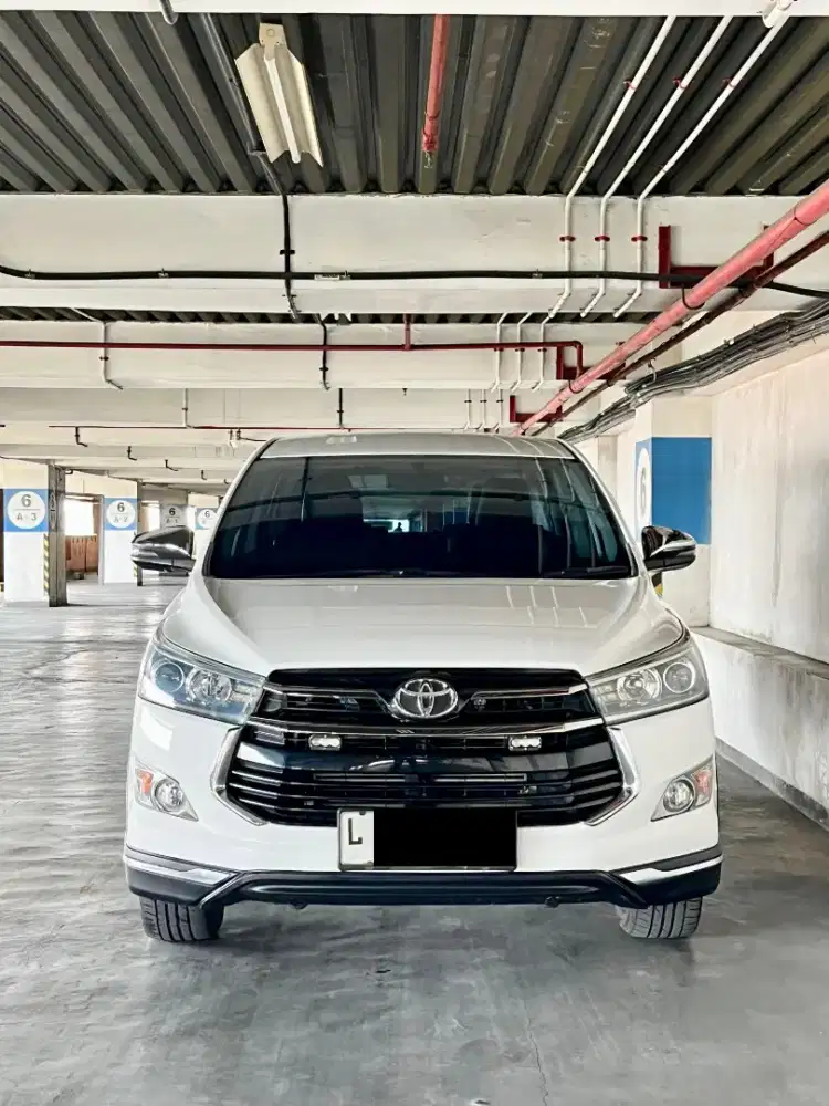 Innova Venturer 2.4 Automatic