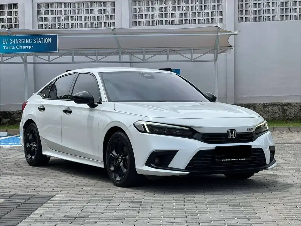[BARANG BAGUS LOW KM] Honda Civic RS 1.5 Turbo New Model AT 2021