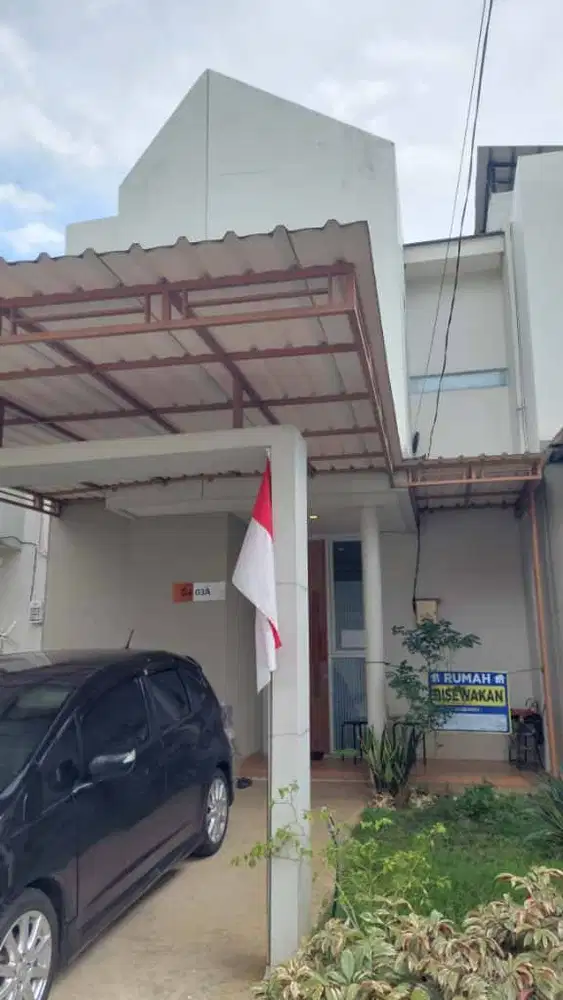 Disewakan rumah 2 lantai furnished rooftop view lingkungan segar