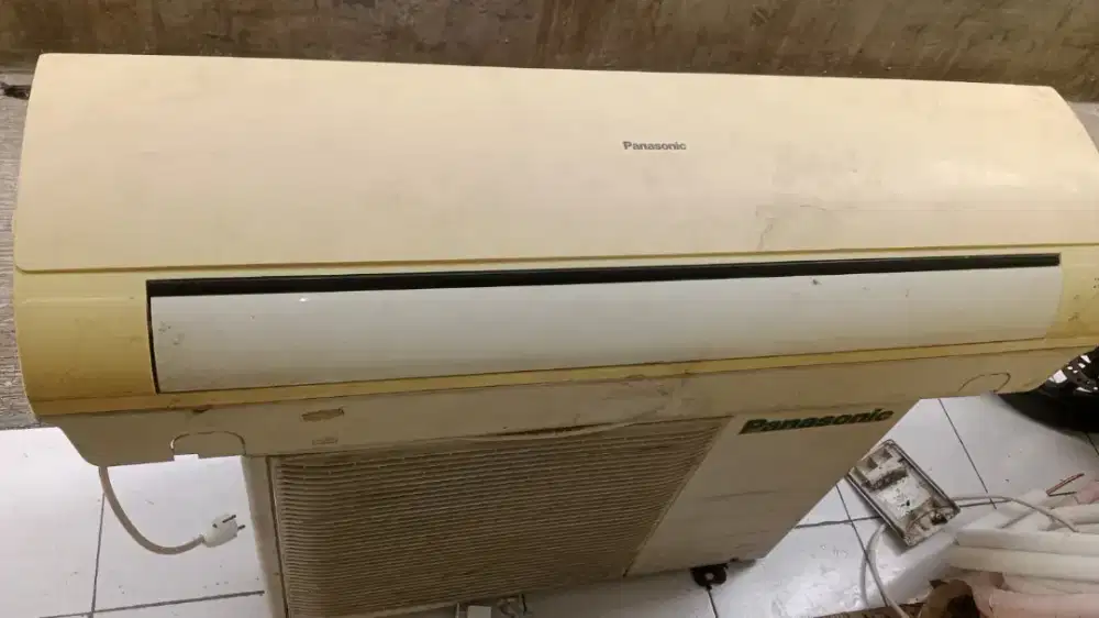 Menerima AC bekas rusak