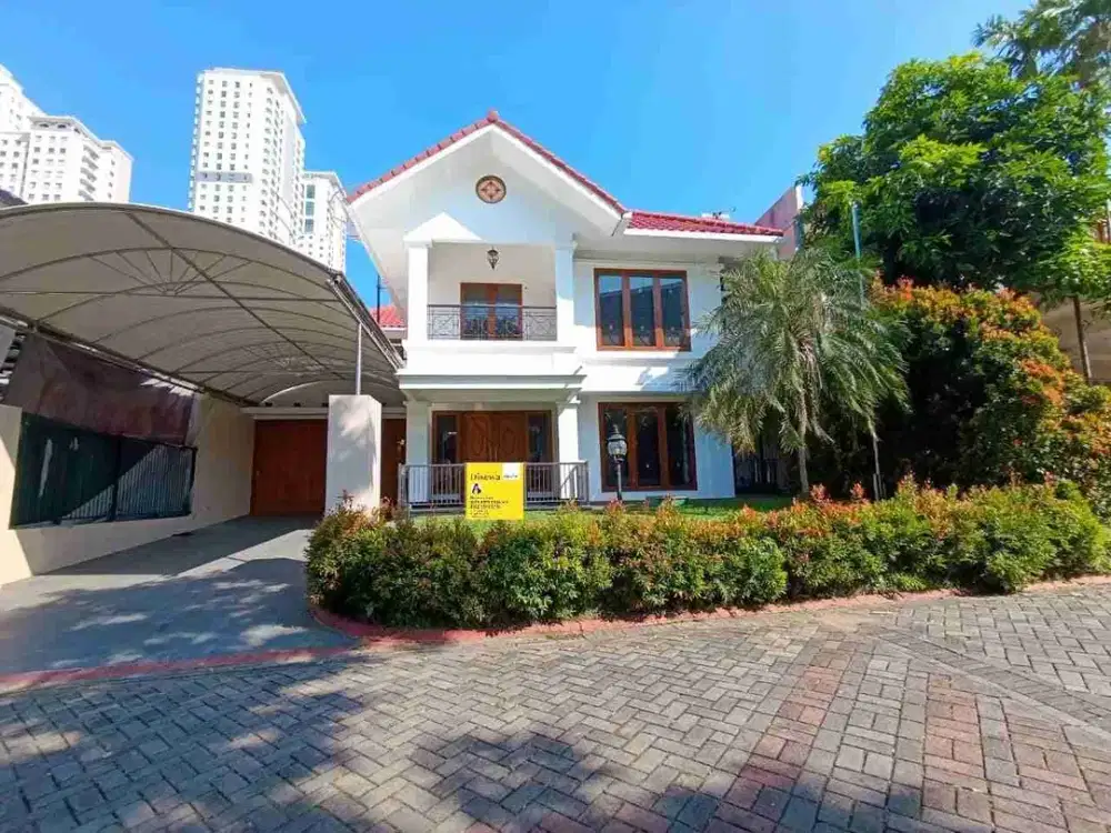 disewaka rumah full furnished di villa regency Surabaya barat