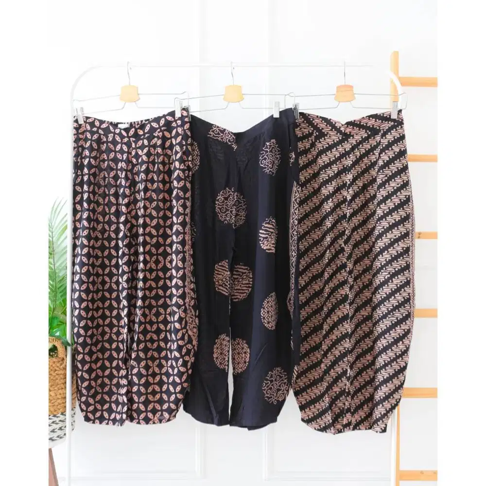 KULOT JINNY BATIK WANITA MODERN